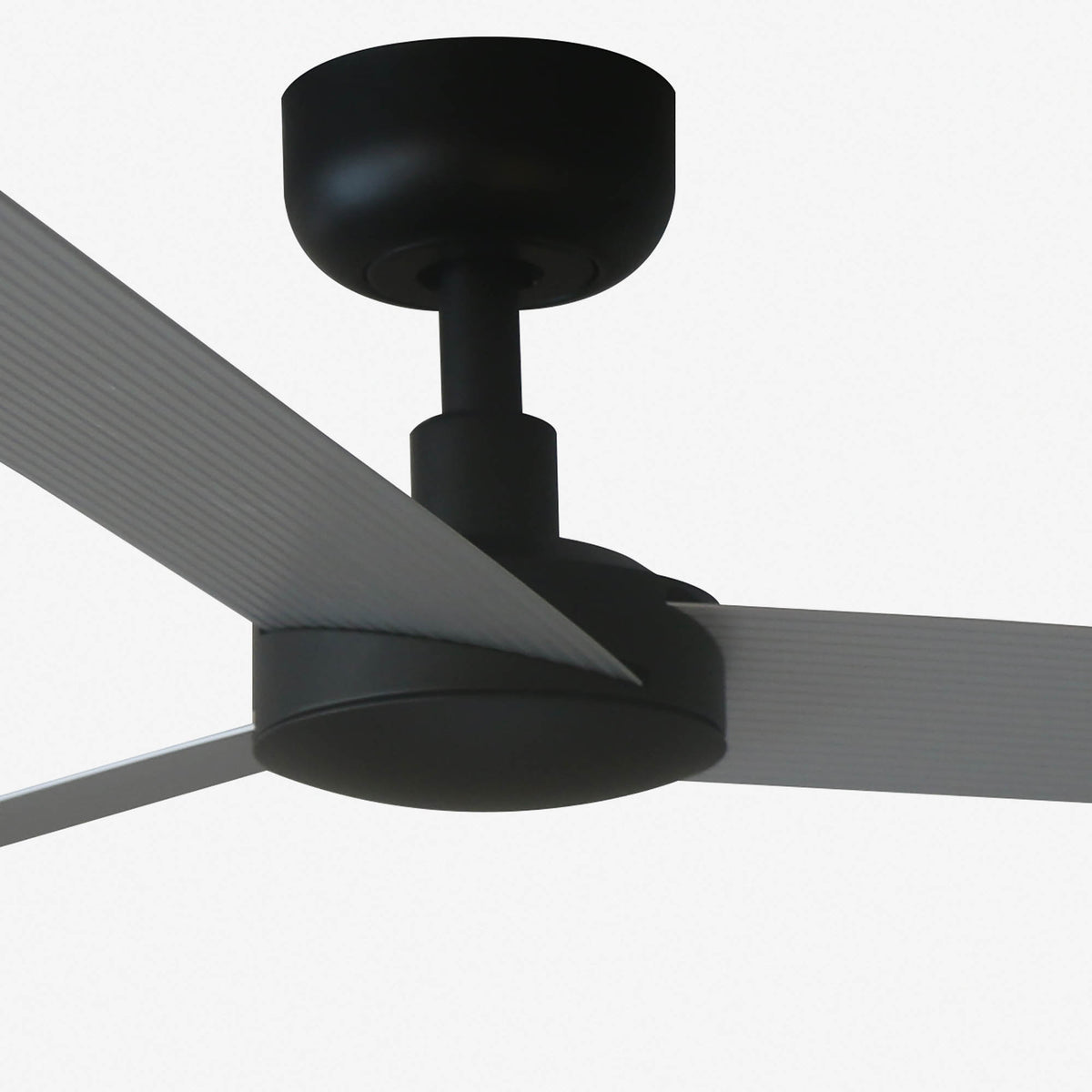 Takfläkt utan belysning CRUISER L Ø1320mm BLACK 3 ALUMINUM BLADES