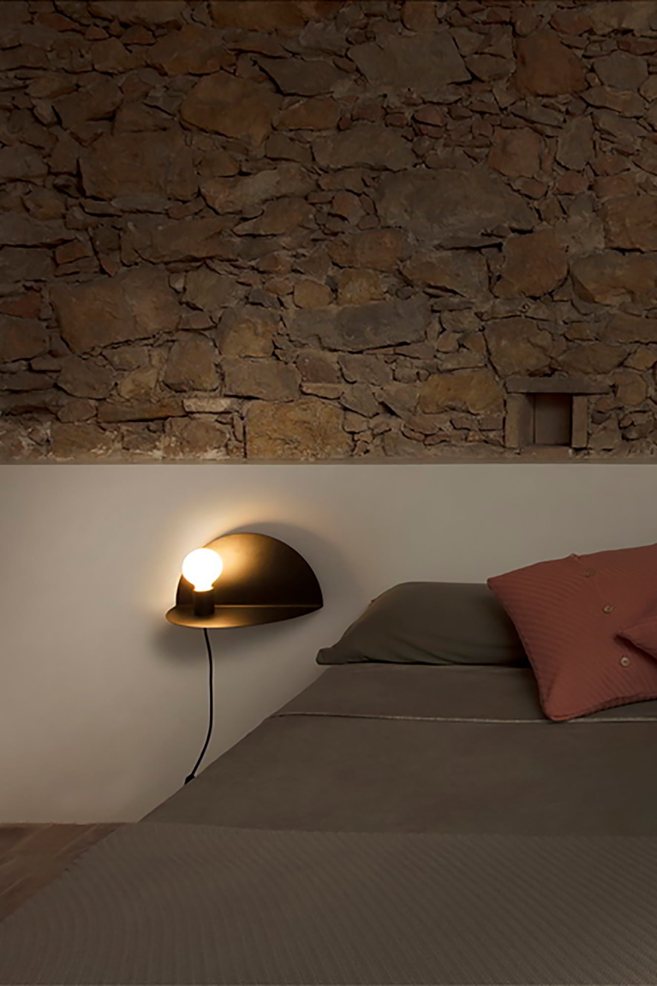 NIT Left black wall lamp