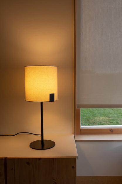 NILA Black and off white table lamp