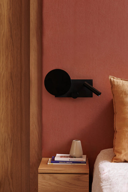 KLEE Right black wall lamp with reader