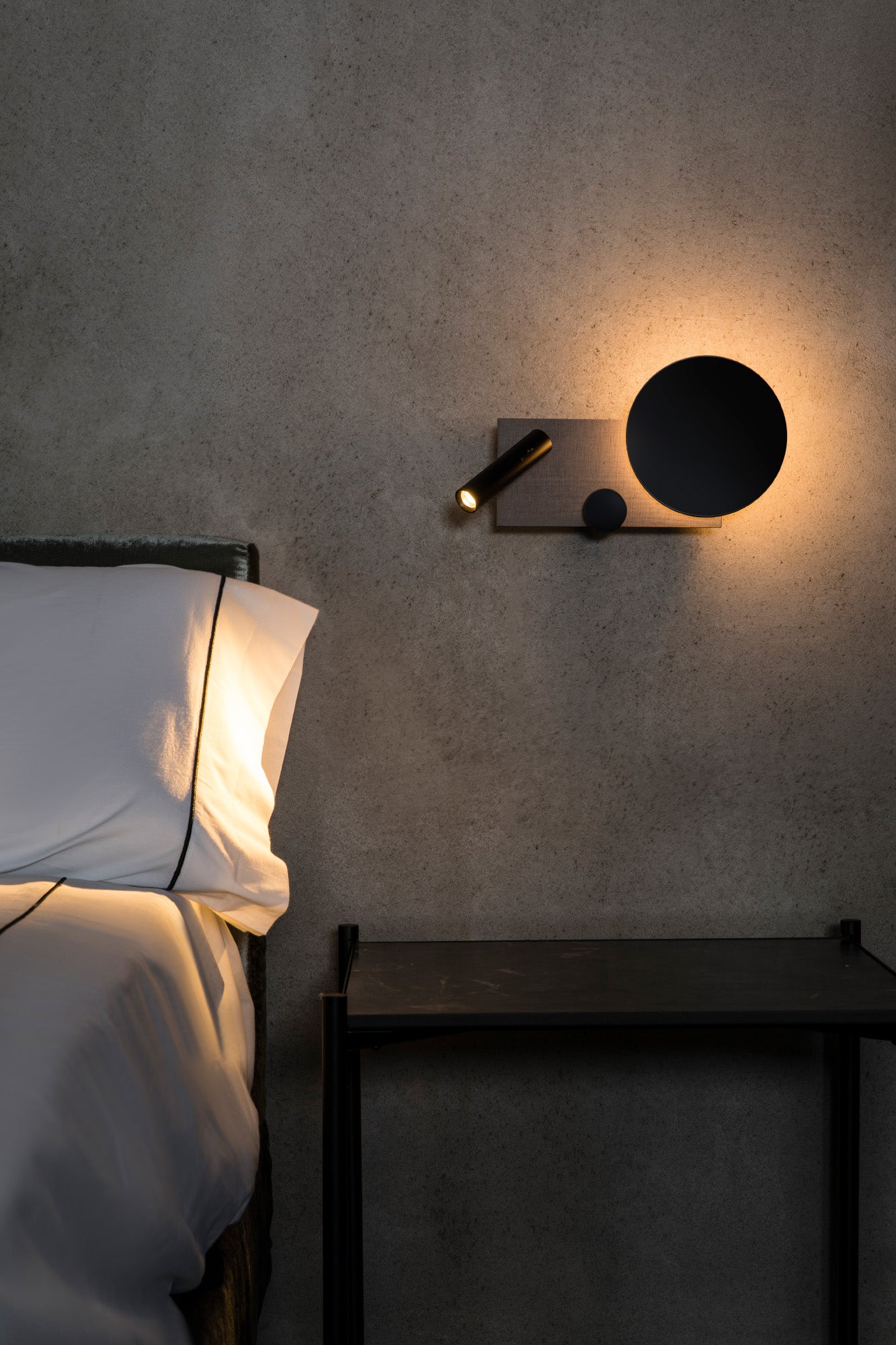 KLEE Right grey wall lamp with reader