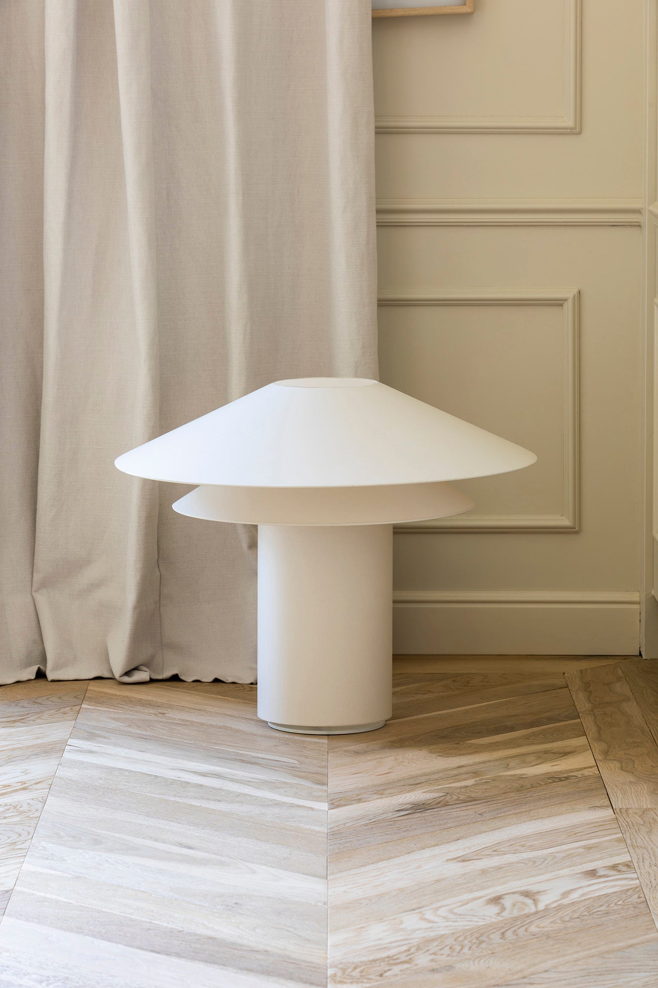 SHAN Beige table lamp