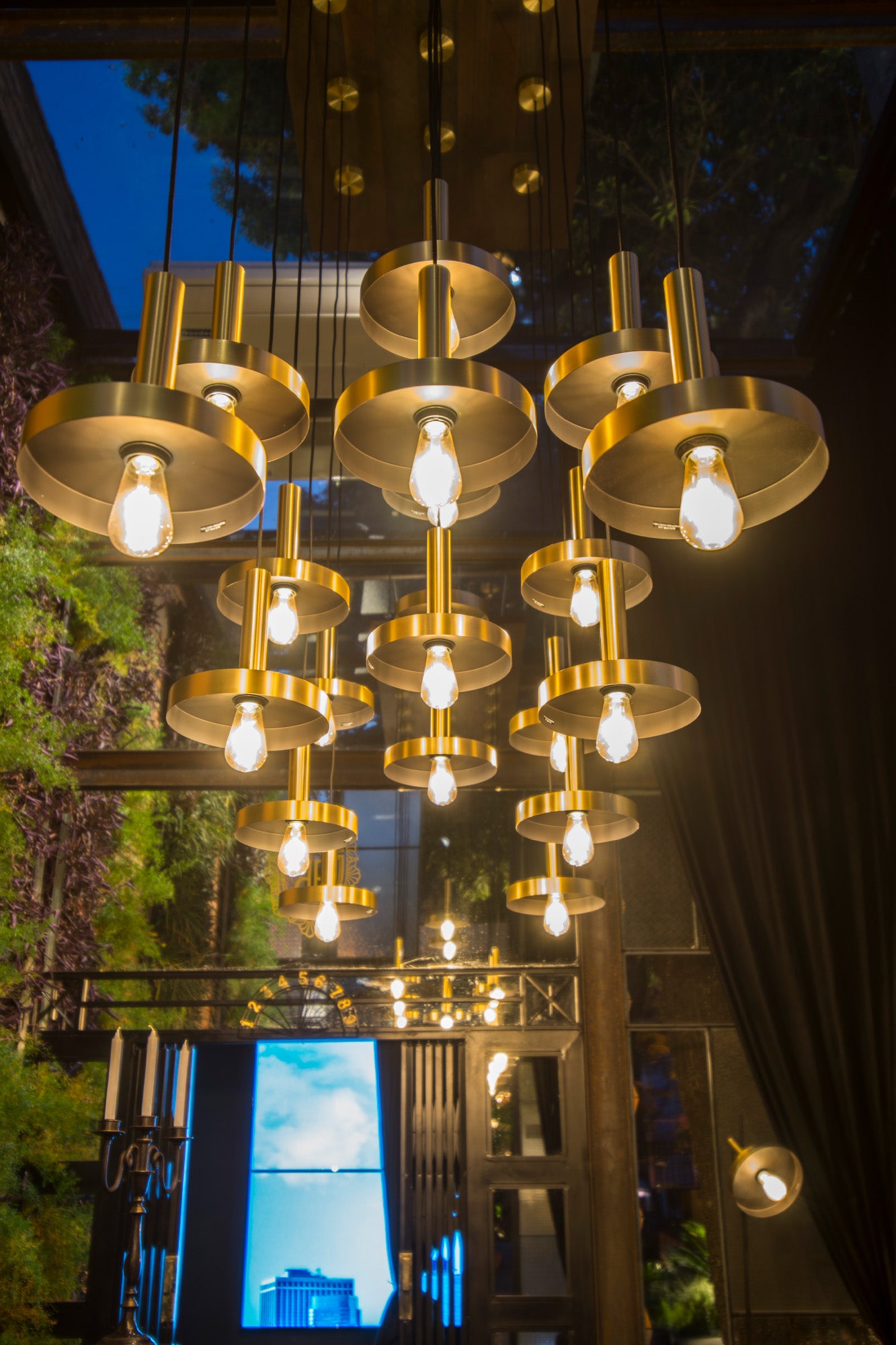 WHIZZ Satin gold and black pendant lamp
