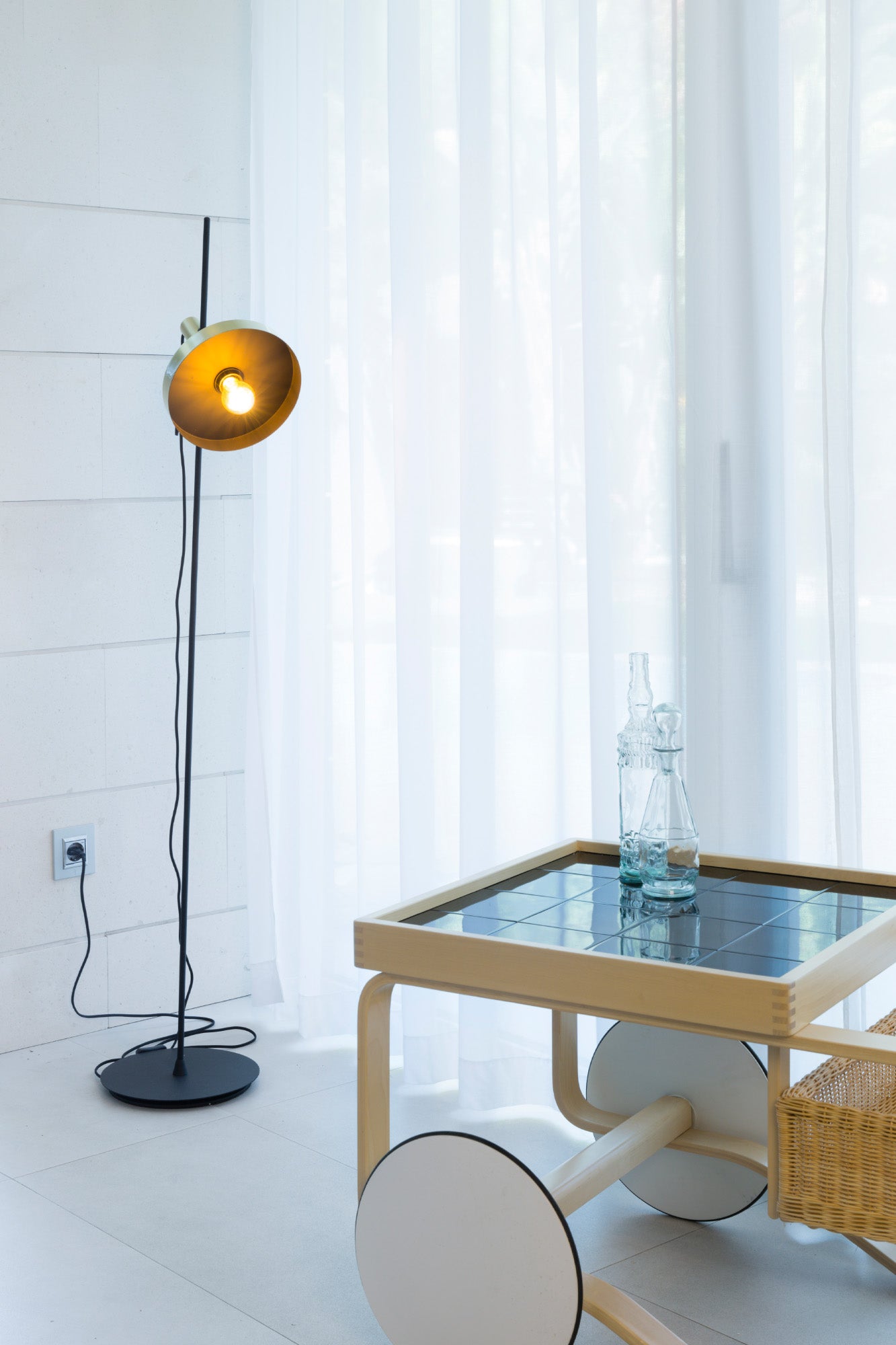 WHIZZ Gold/black floor lamp