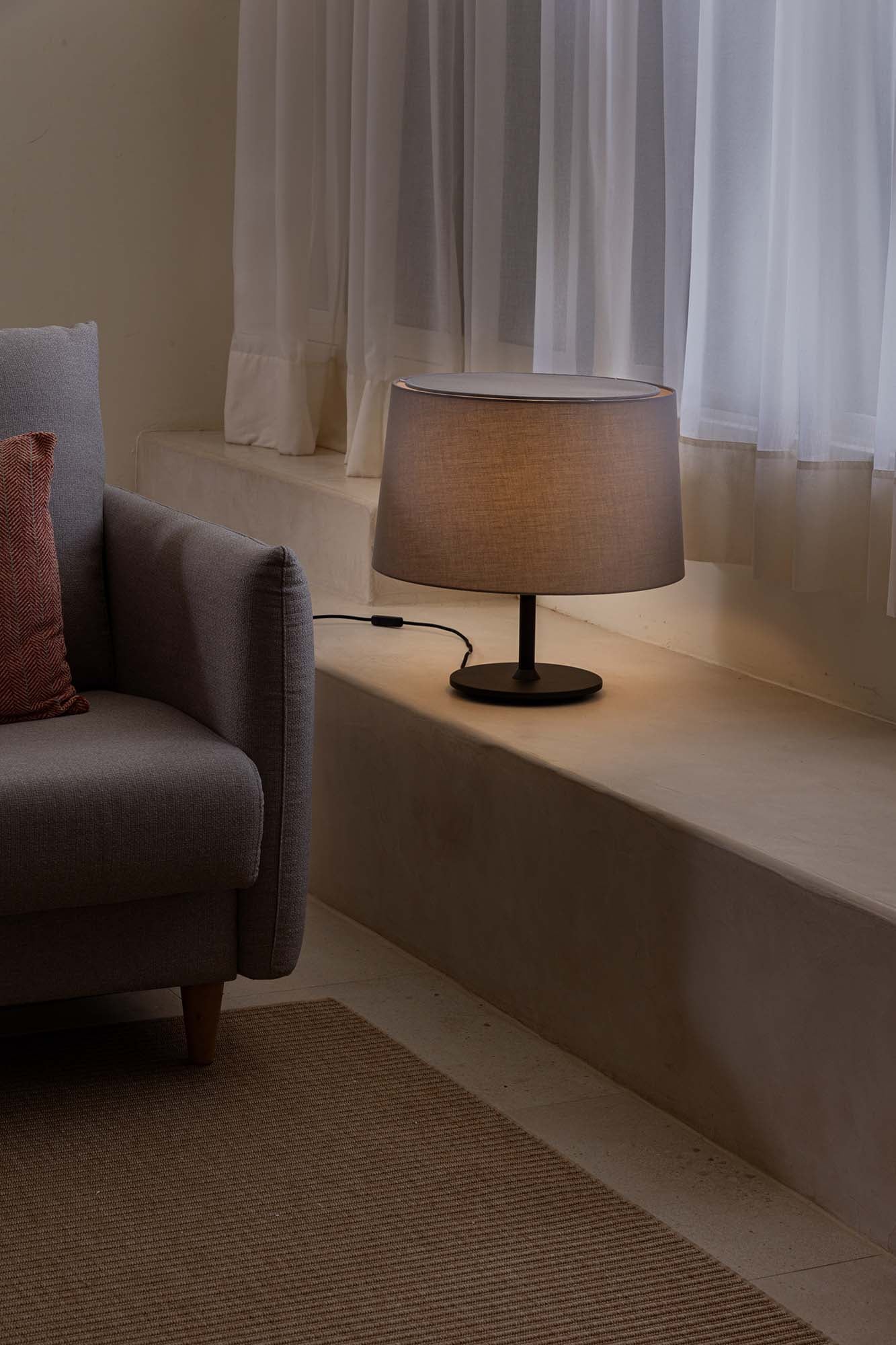 WINDSOR Black/grey table lamp
