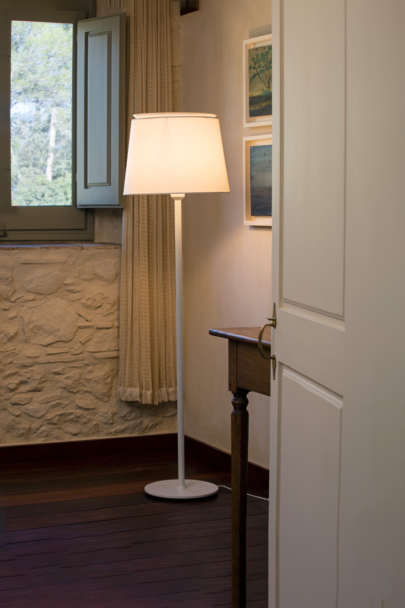 SAVOY White/white floor lamp