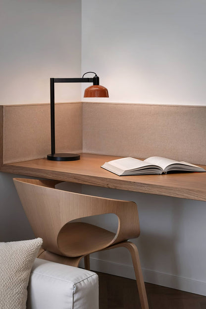 TATAWIN Reddish metal orange table lamp