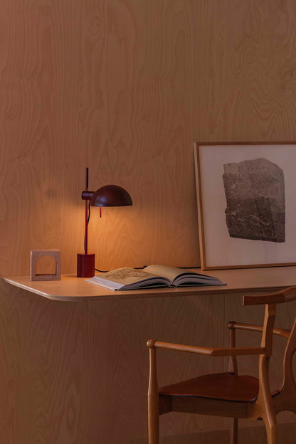 MATILDA Burgandy table lamp