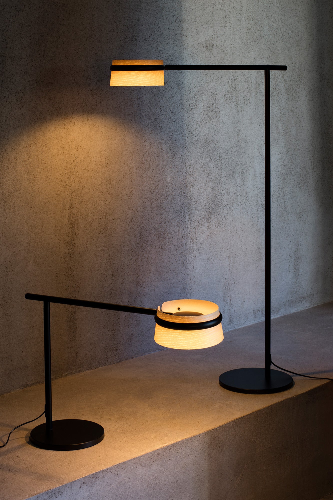 LOOP Ash tree table lamp