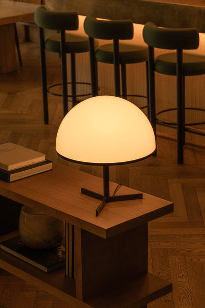 DOME M Table lamp black