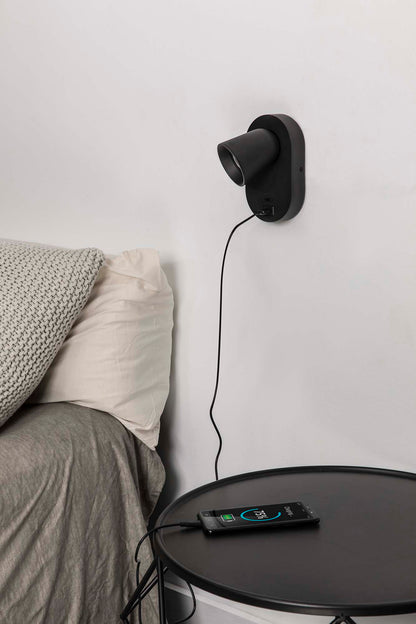 CORB USB C Black wall lamp