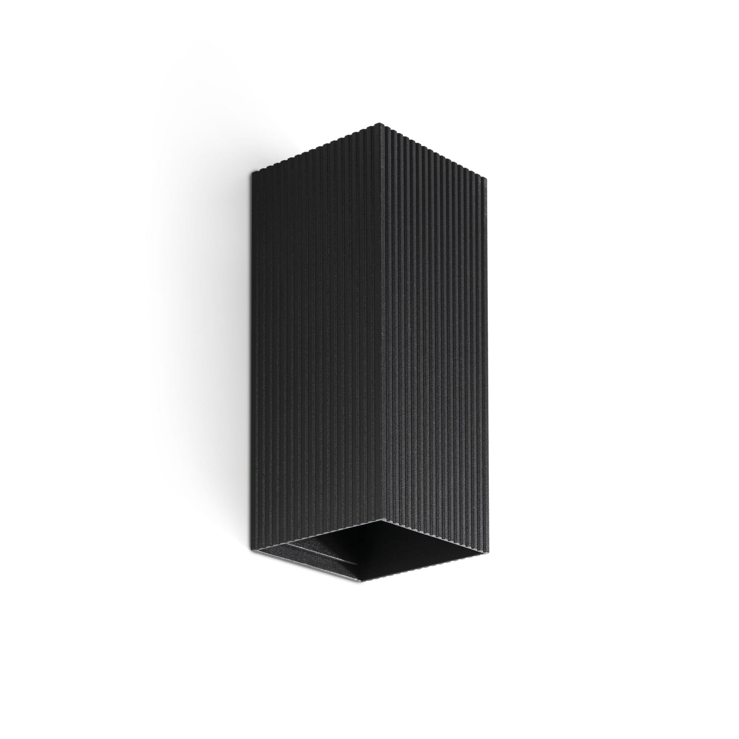 LUNE 2L Black square wall lamp fluted