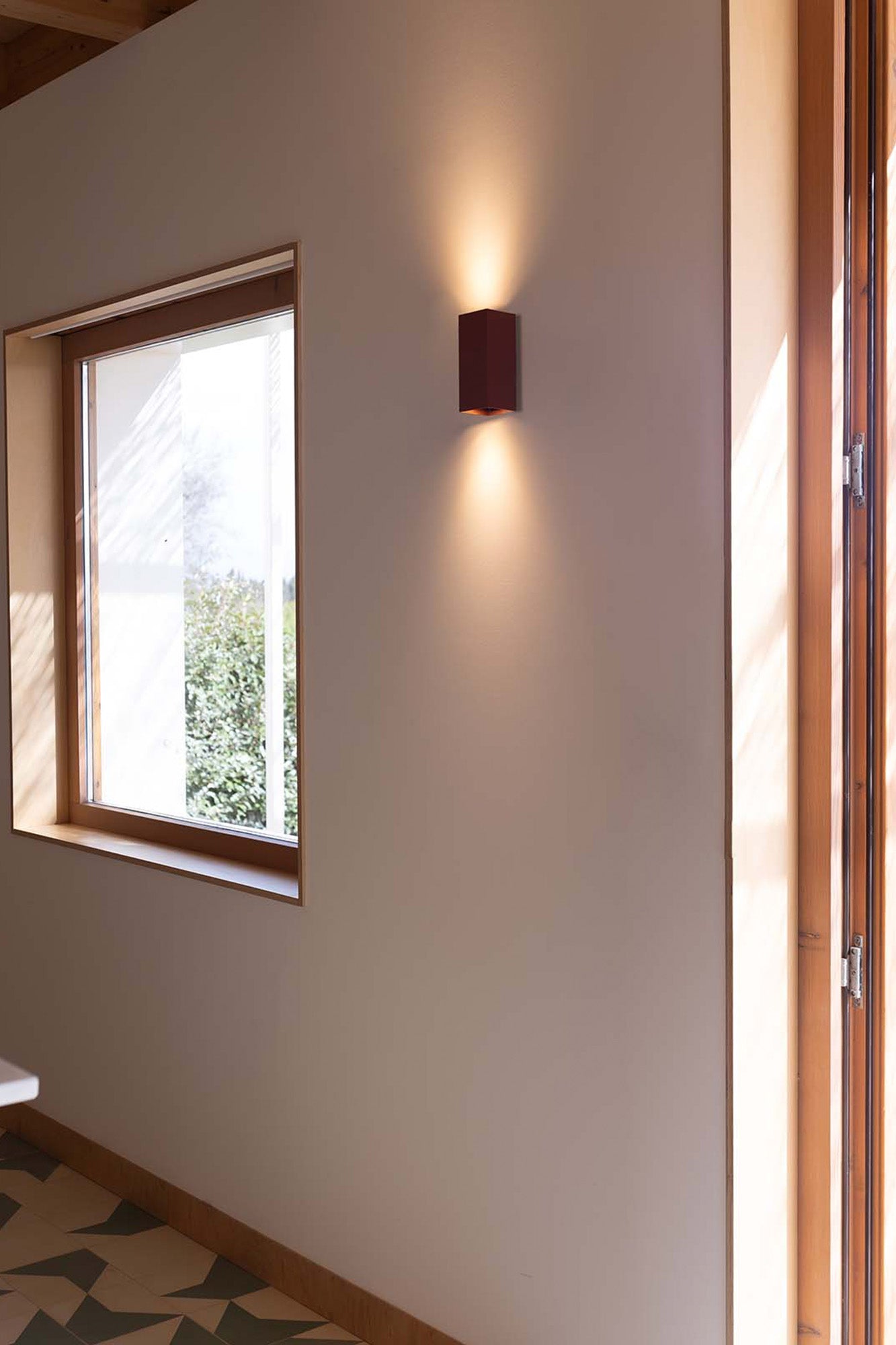 LUNE 2L Terracotta square wall lamp fluted