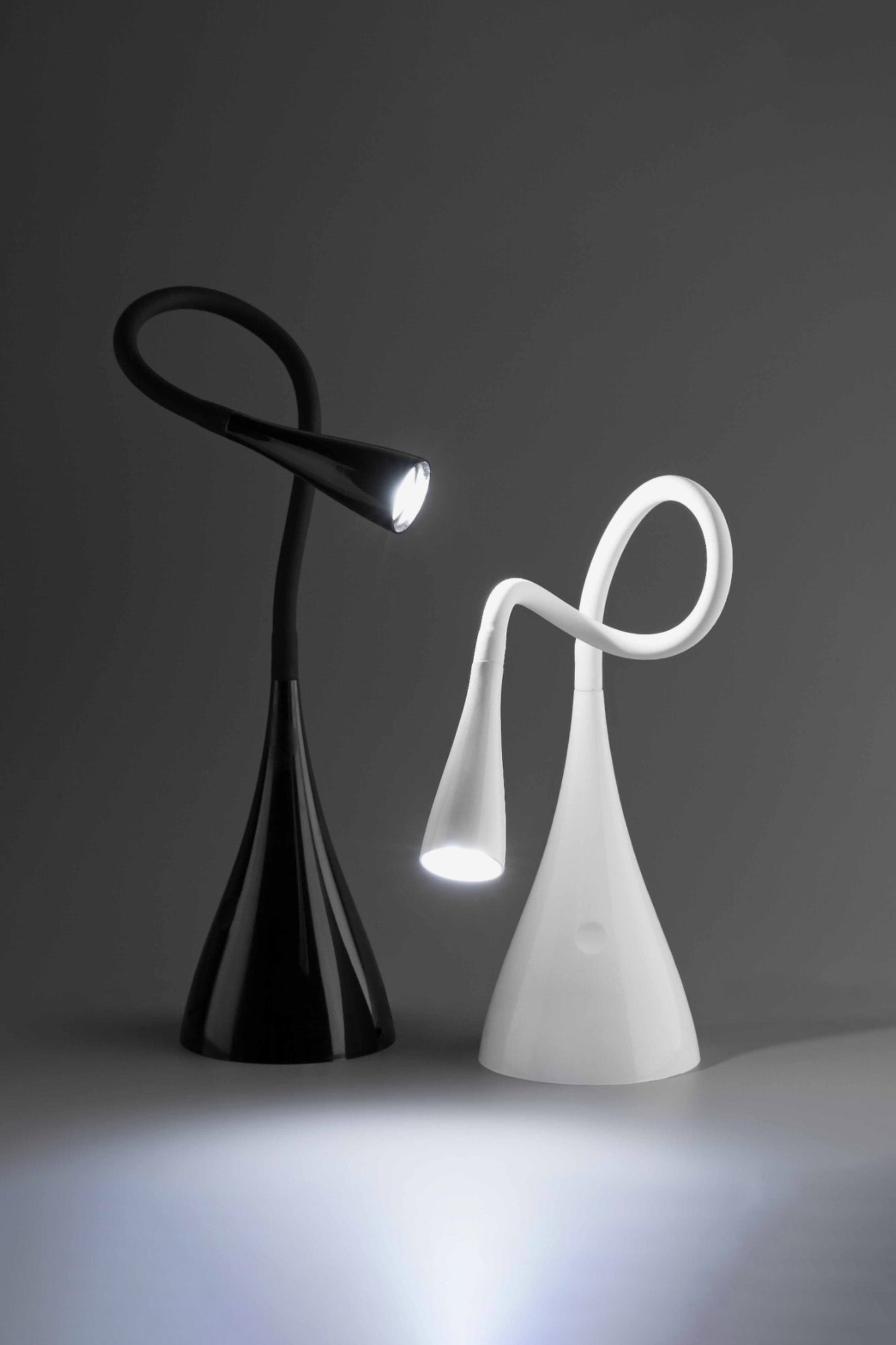LENA Black reading lamp