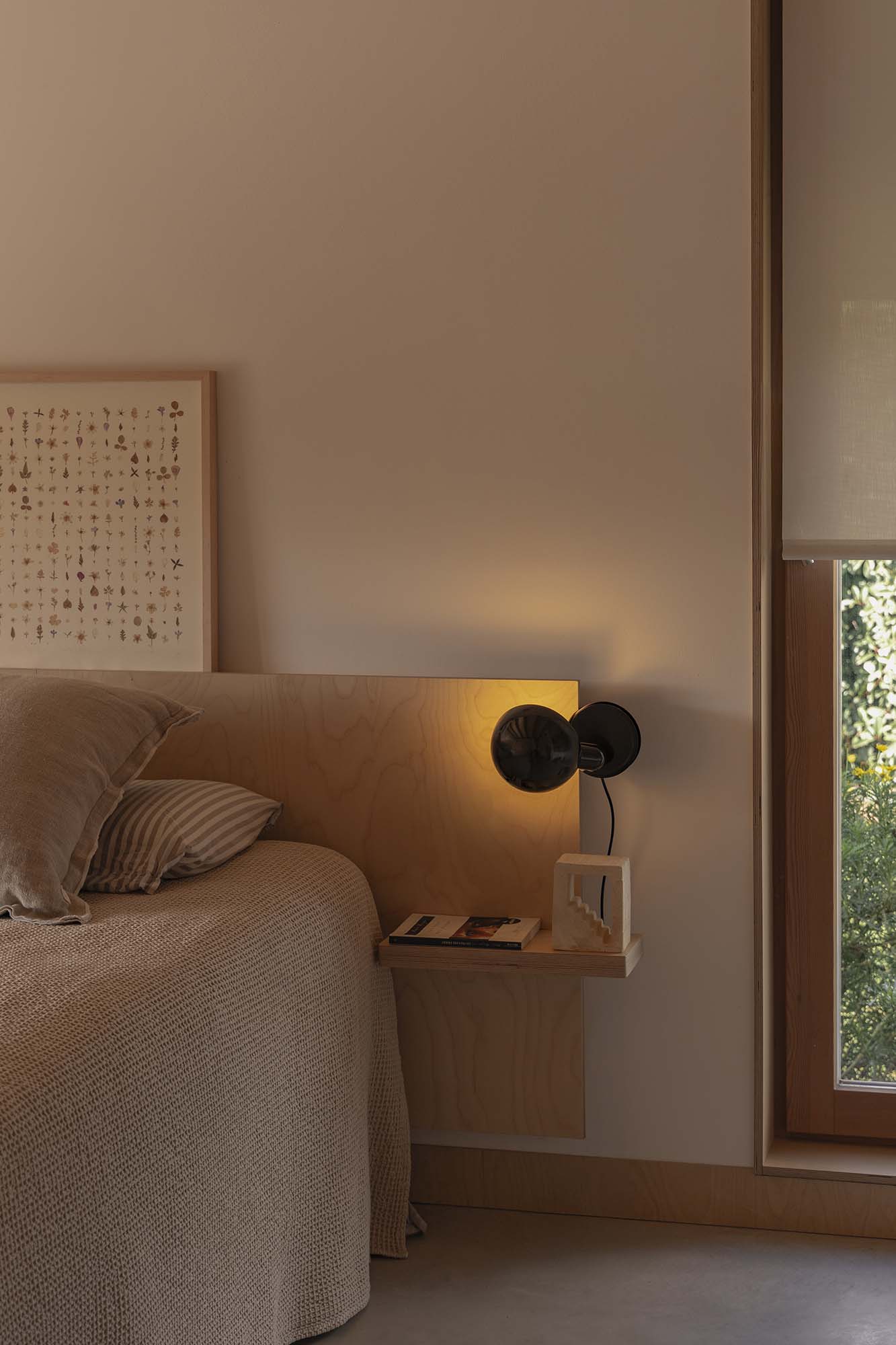 BELA Black table lamp with clip