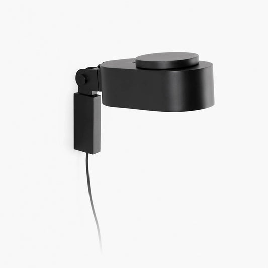 INVITING Black wall lamp