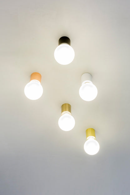 TEN 70 Matt white wall lamp
