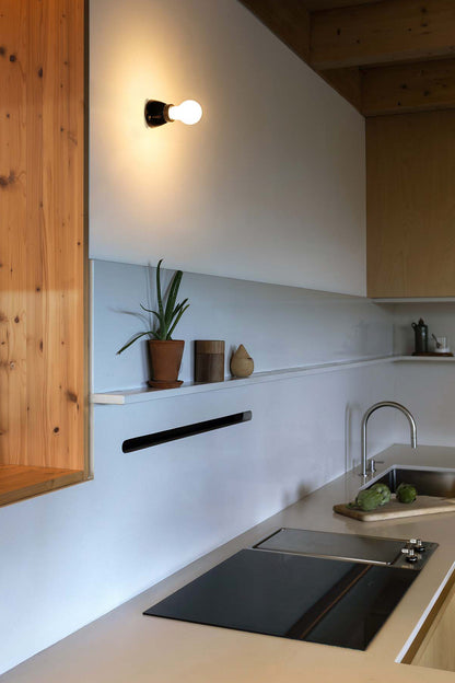 KERA Black wall lamp
