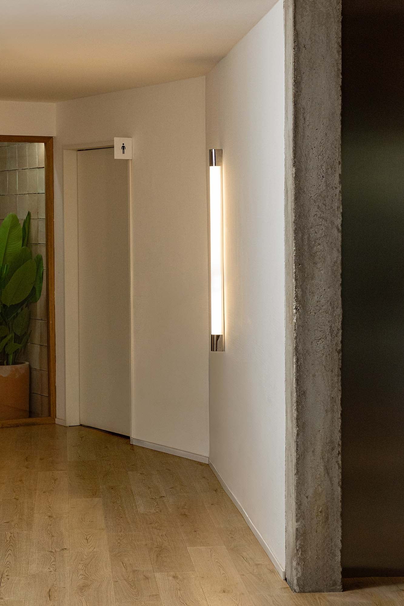 KIVA 1200 Chrome wall lamp