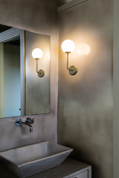 GALA Satin gold wall lamp