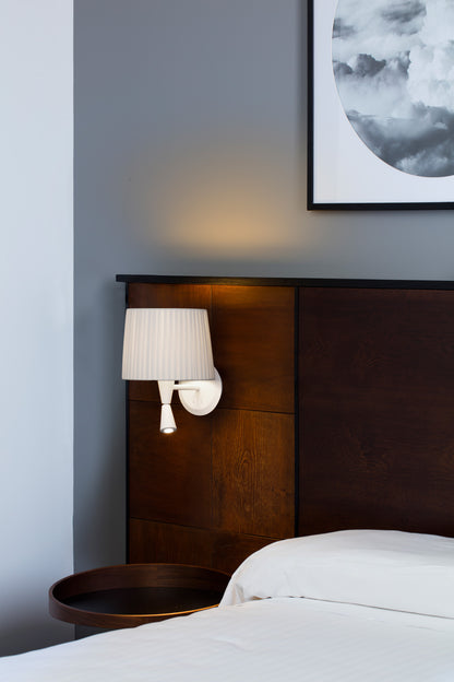 SAMBA White/ribbon beige wall lamp with reader