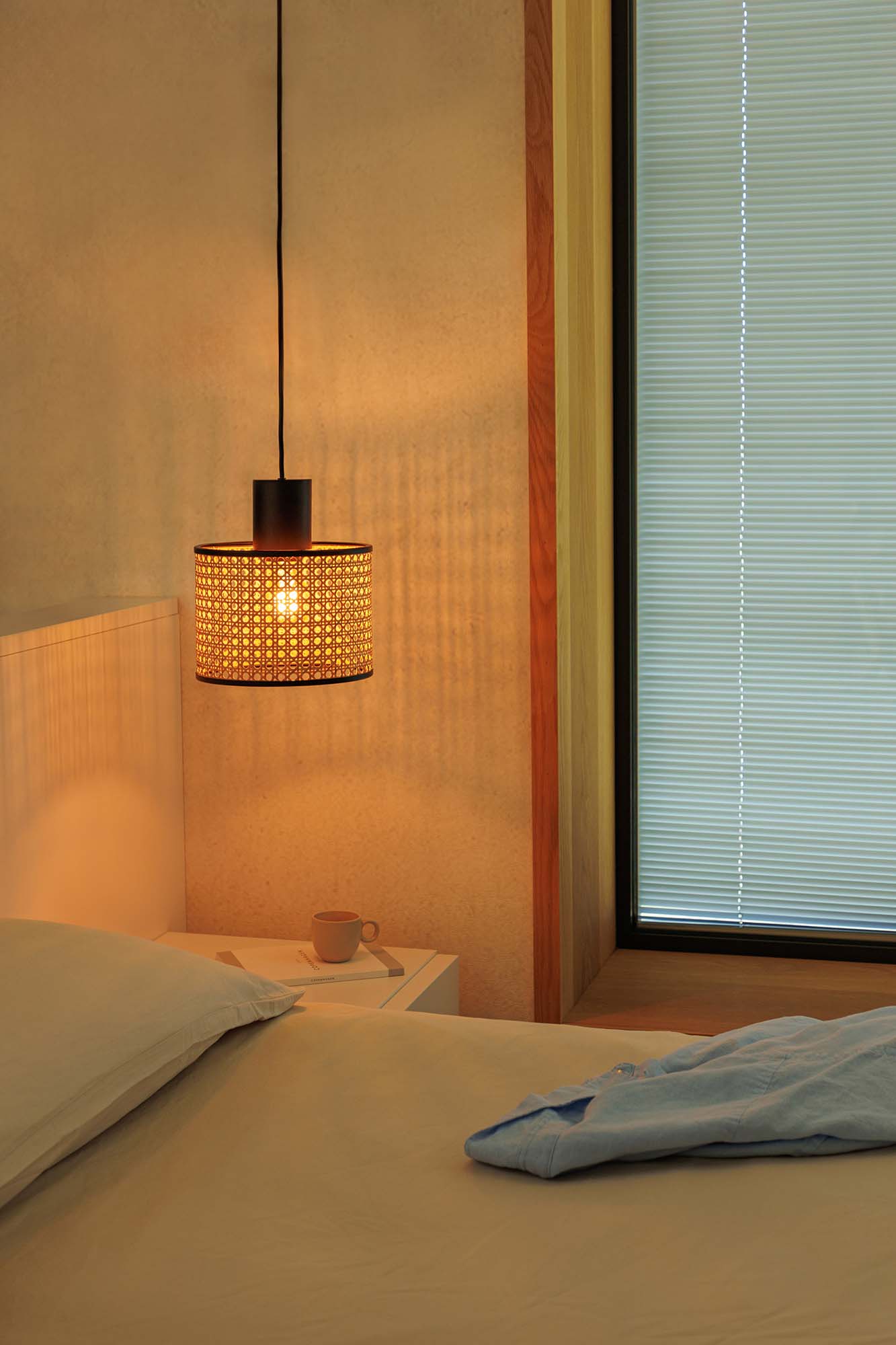 MAMBO 210 Black/rattan pendant lamp