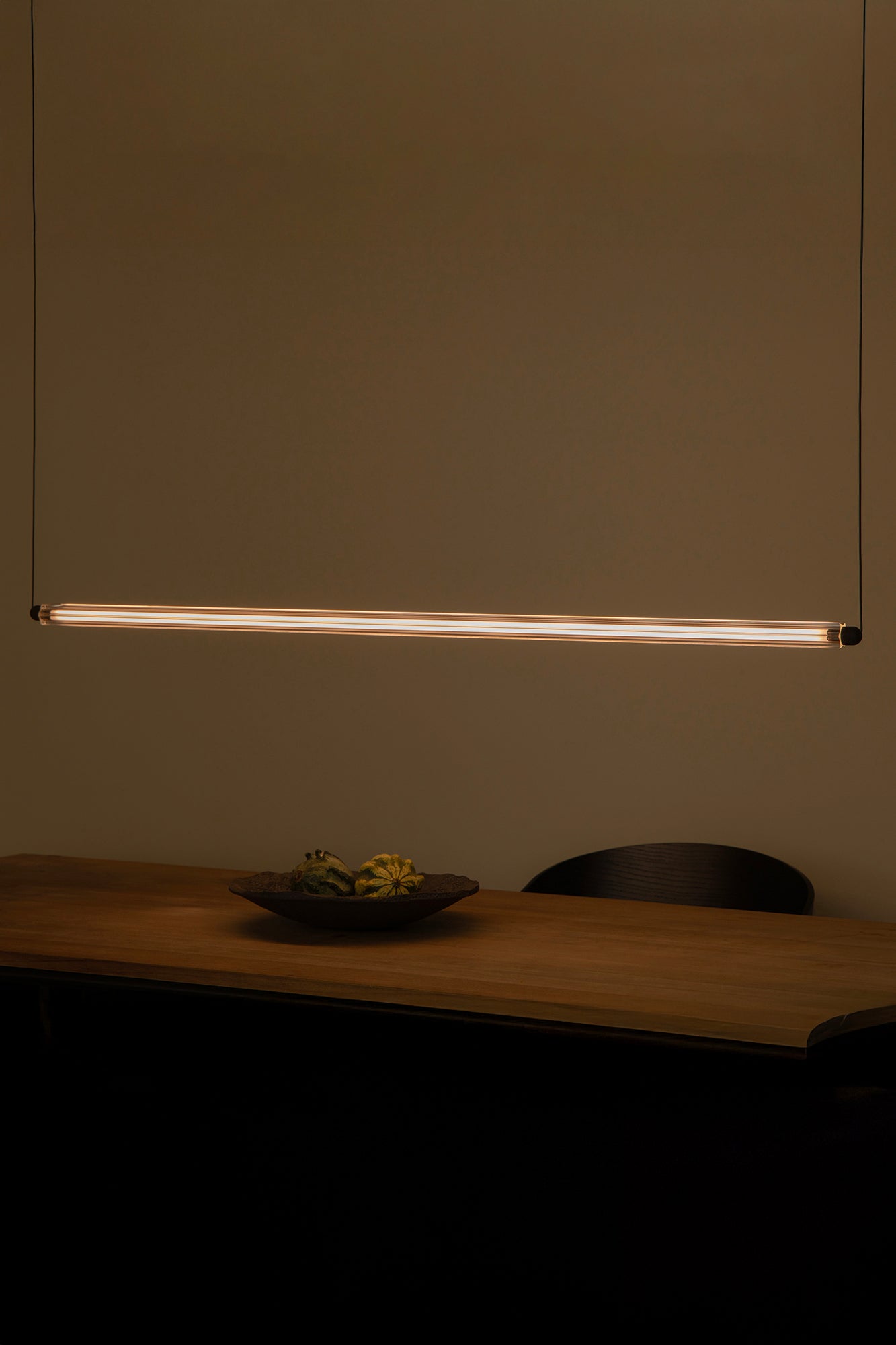 LUMINA 1200 1L Black horizontal pendant 24W 2200K DALI