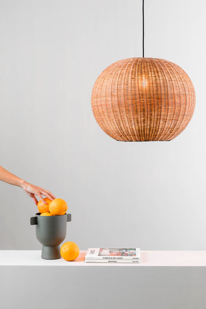 HAKA 530 Black/rattan pendant lamp