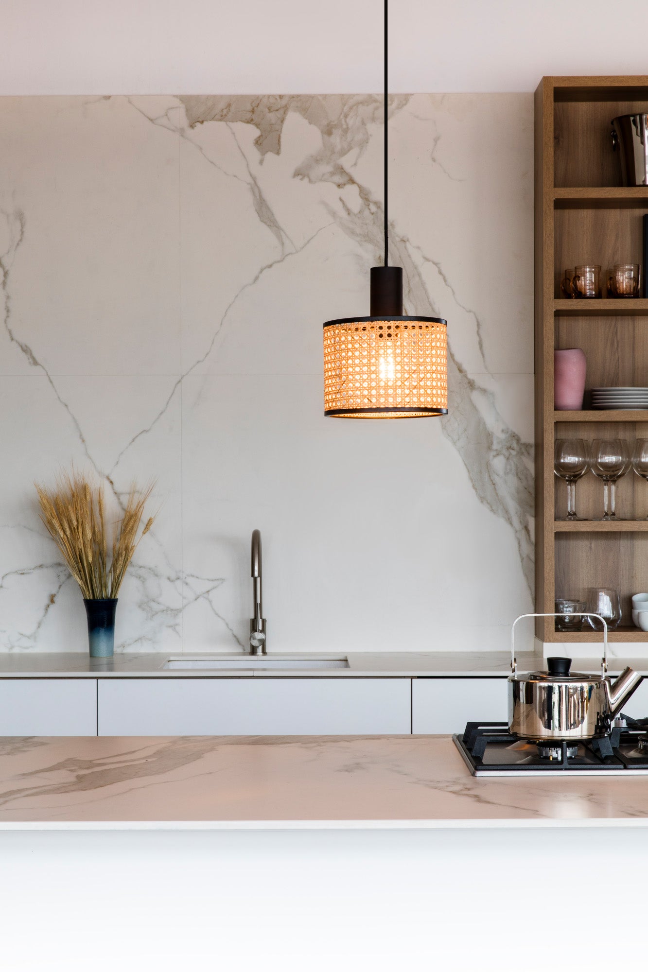 MAMBO 210 Black/rattan pendant lamp with plug