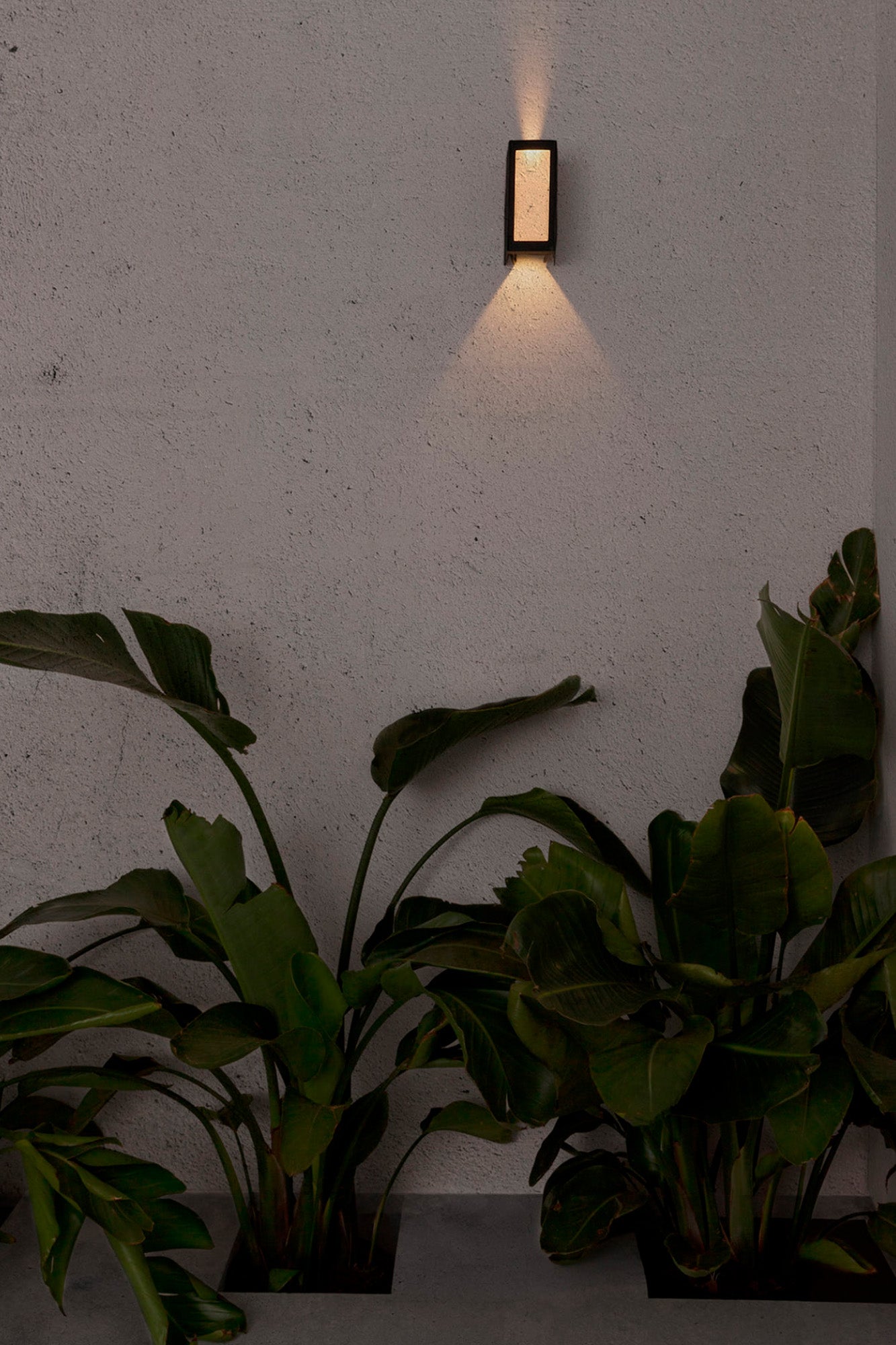 LOG Dark grey wall lamp
