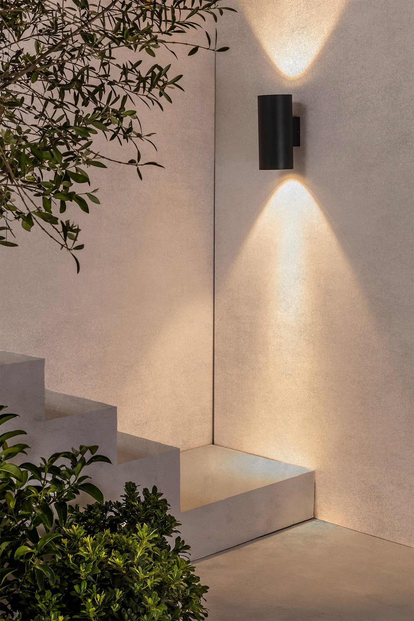 THON 2L Grey wall lamp