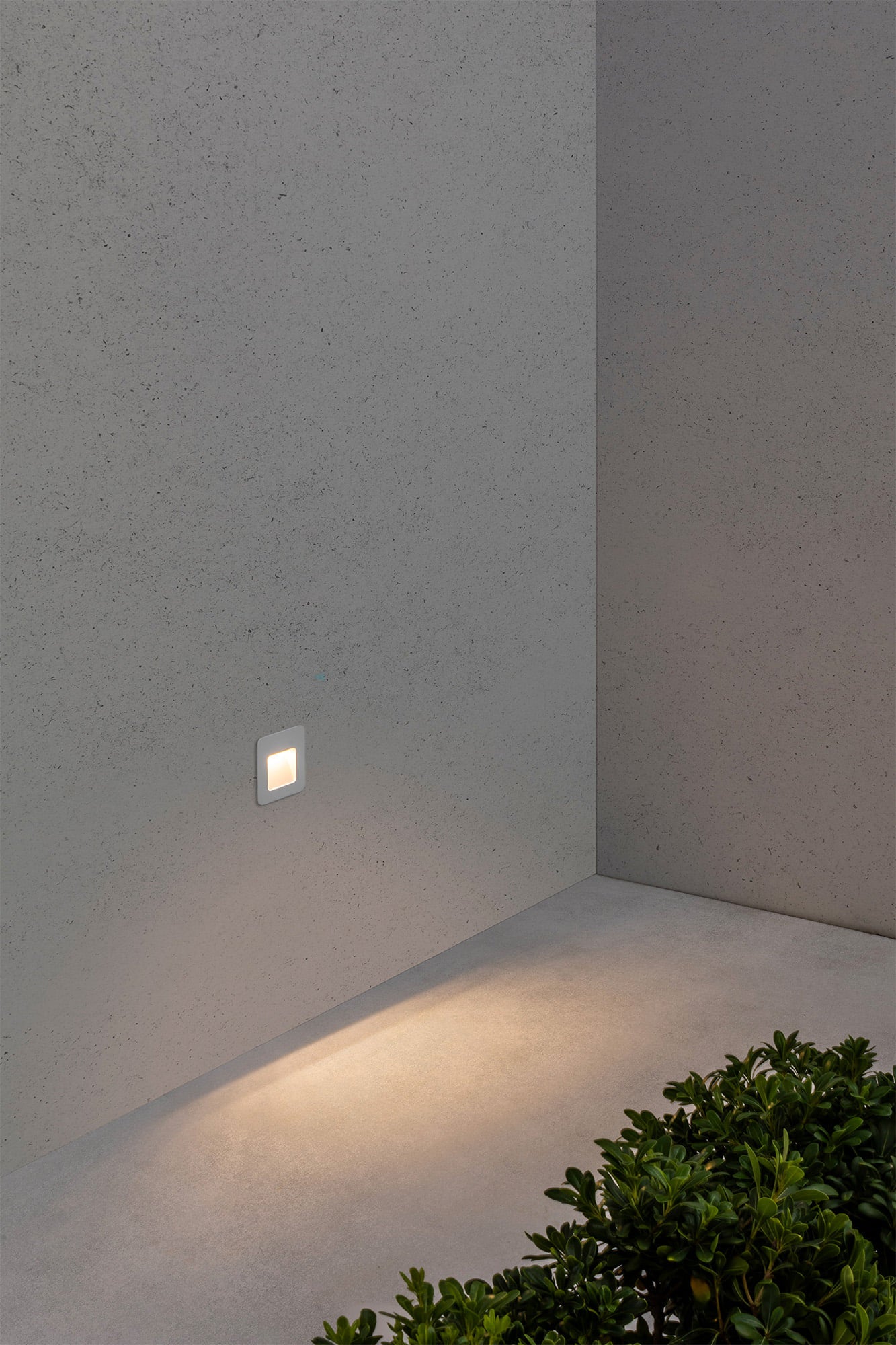 NASE SQ White recessed lamp