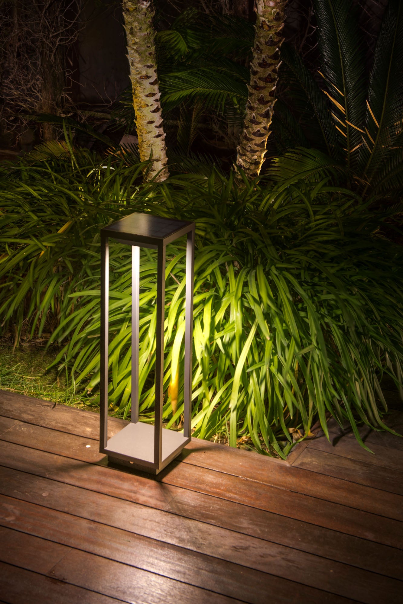SAURA Solar dark grey beacon lamp