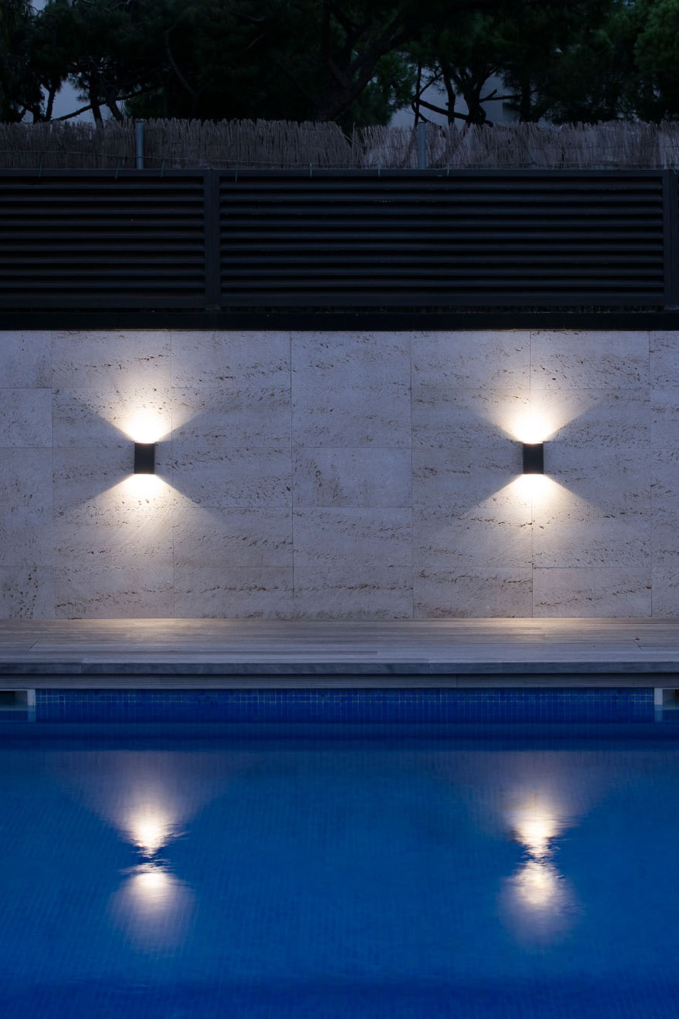LING Dark grey wall lamp
