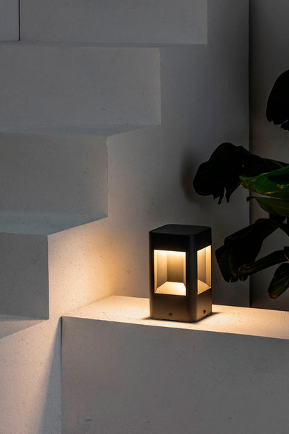 NAYA 200 Dark grey post lamp