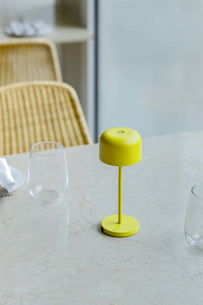 MAVIS 200 Yellow kaasaskantav lamp