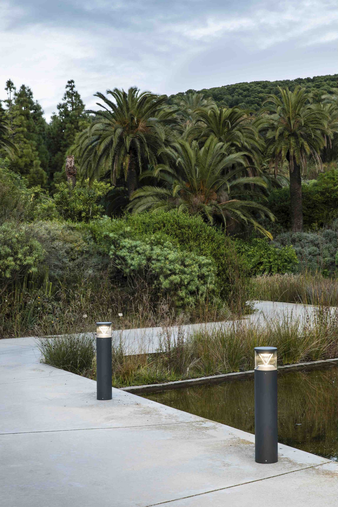 RUSH 800 Dark grey beacon lamp 2700K 360º wide CASAMBI