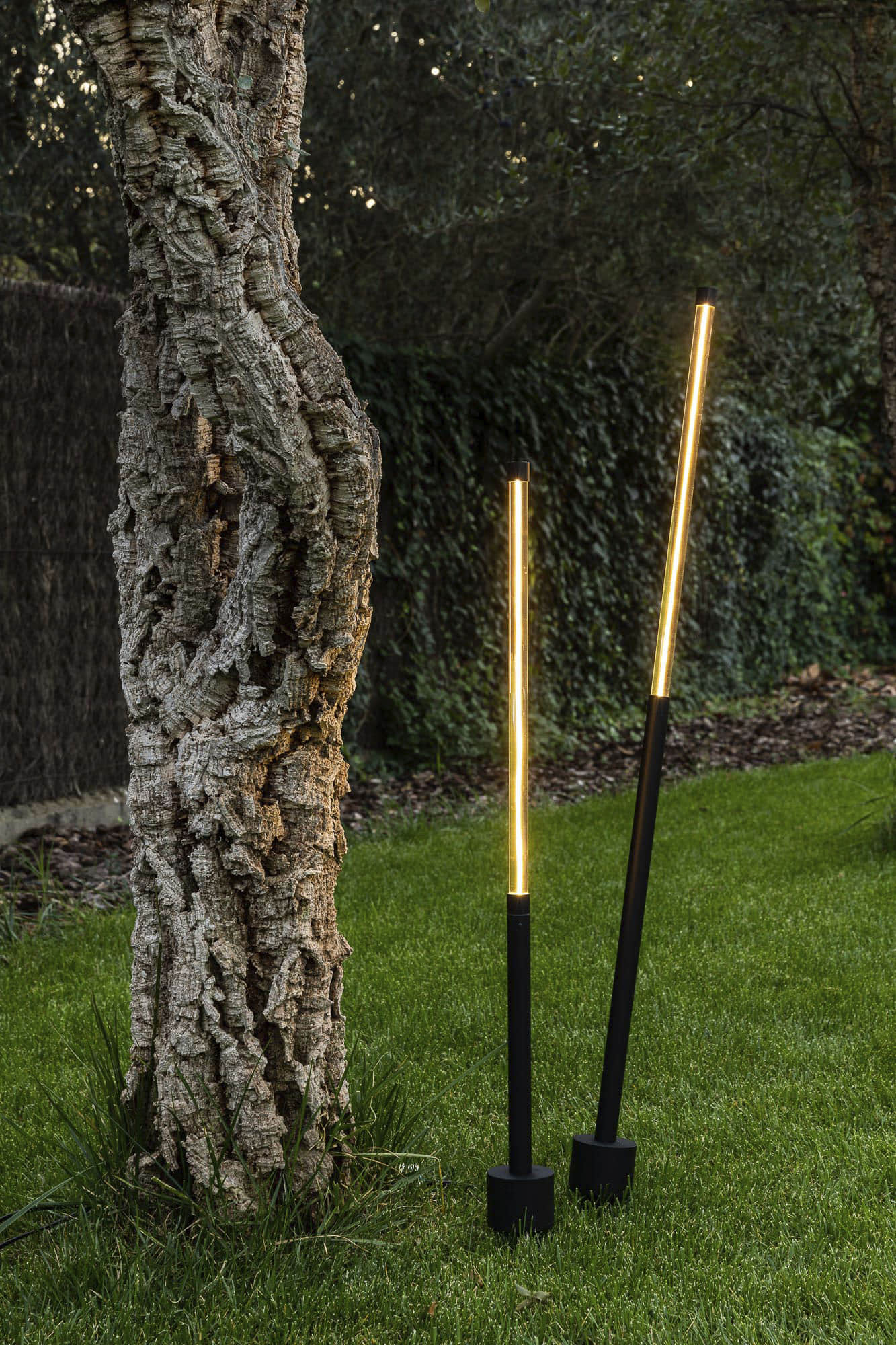BAMBOU 1268 Black spike lamp