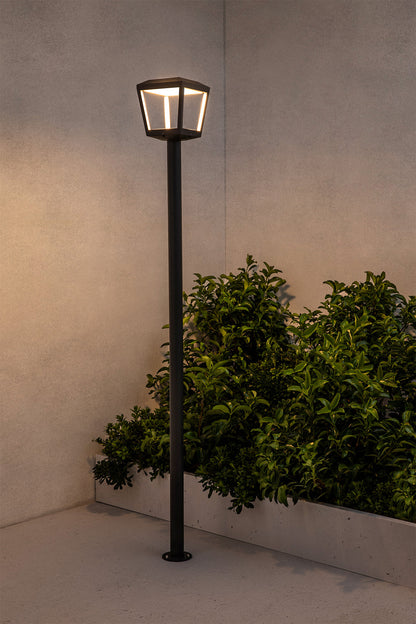PLAZA Pole lamp