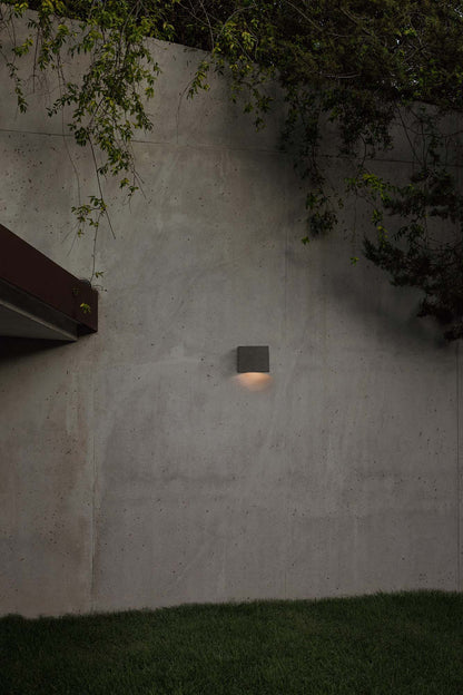 GROT 160 Grey wall lamp 2700K