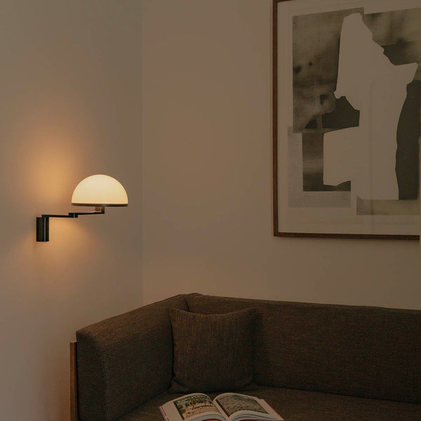 Lámpara de pared DOME con brazo ajustable negra