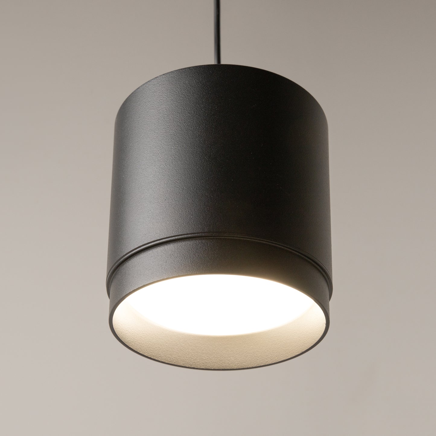 Rippvalgusti P088PL-GX53-B