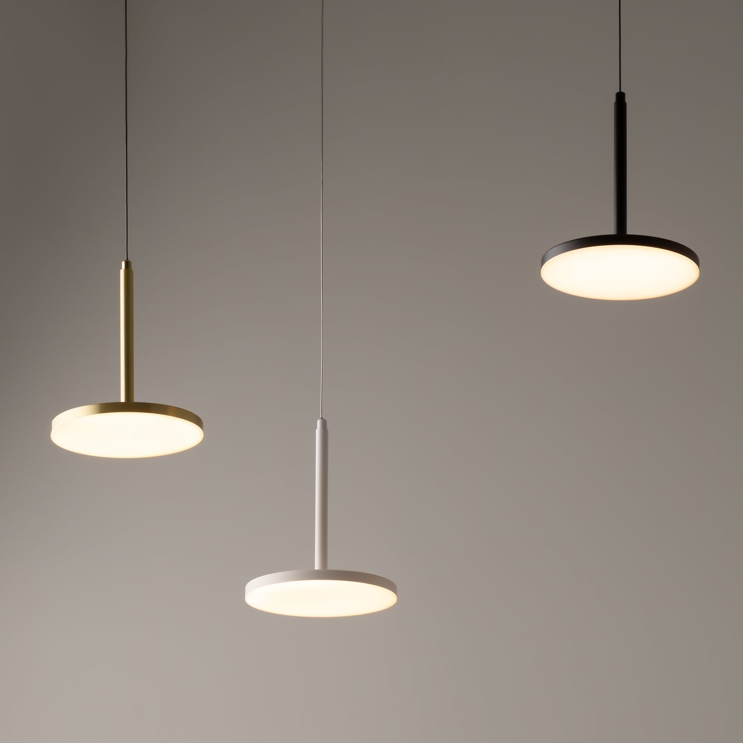 Rippvalgusti P076PL-L12W3K-BS
