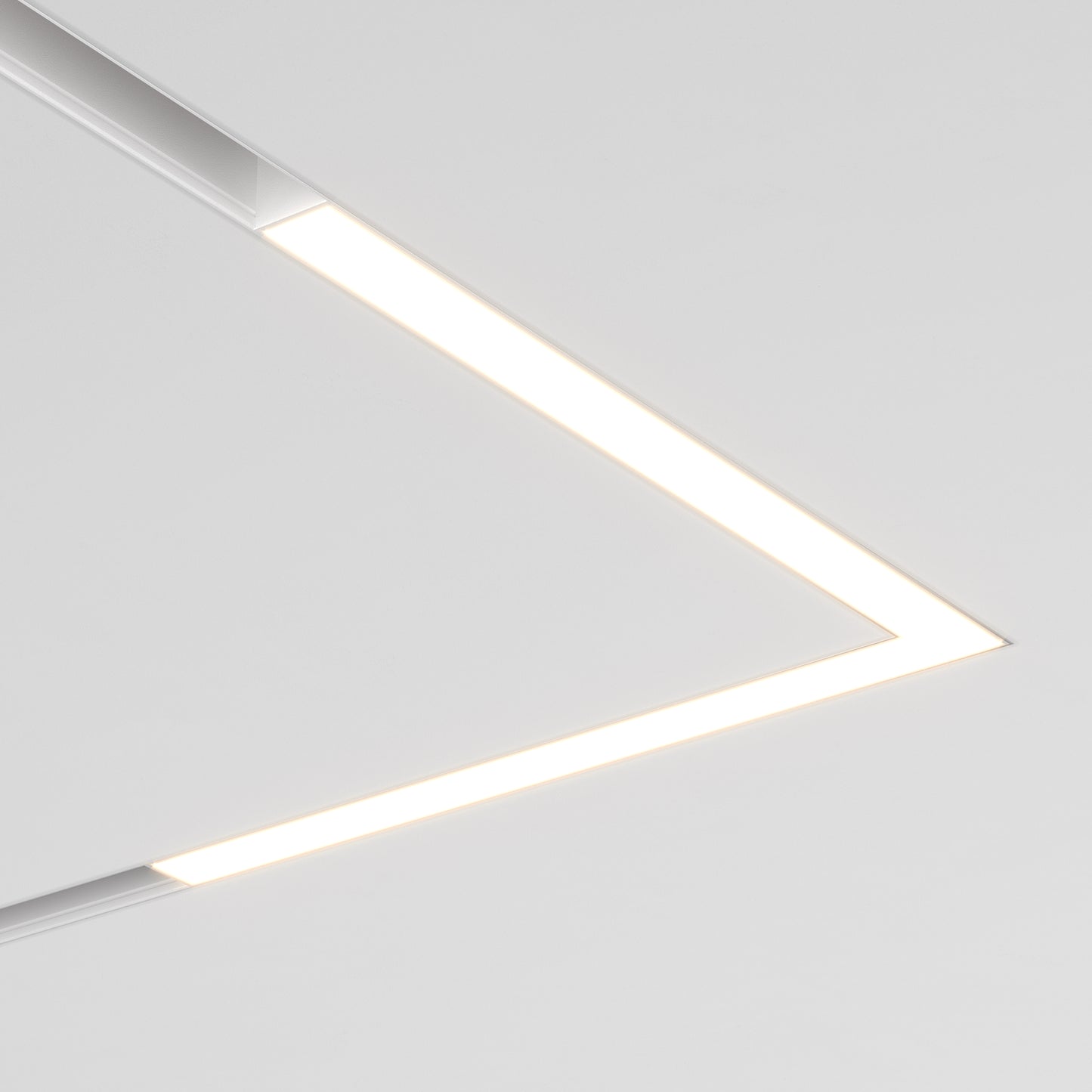 Track luminaire TR042-2-24W3K-W