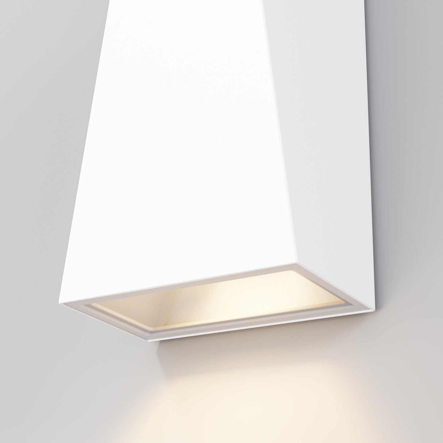 Seinavalgusti O580WL-L6W