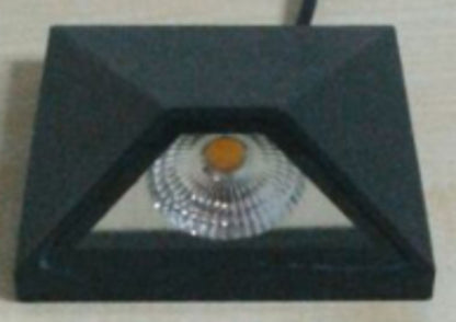Seinavalgusti O577WL-L5B